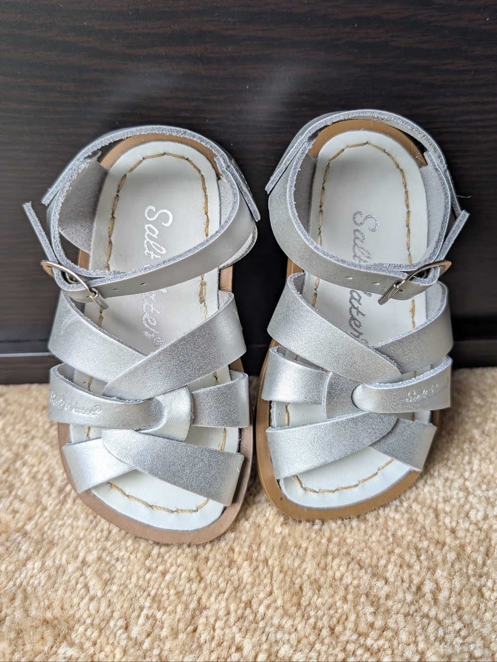 Original Salt Water Sandals by Hoy Silver NWOT Crisscross Toddler Leather Sandal